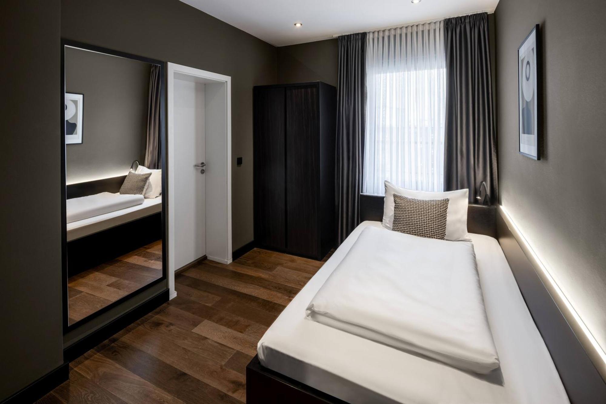 Amano Hotel 3*
