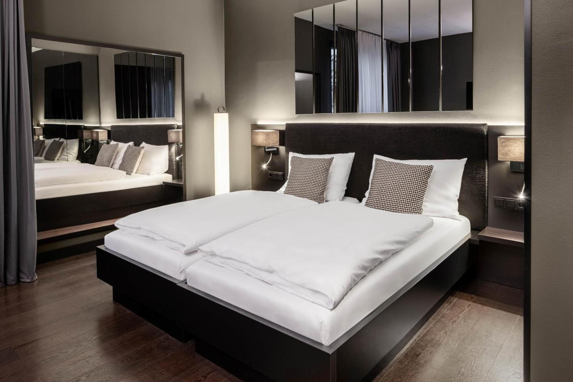 Amano Hotel 3*